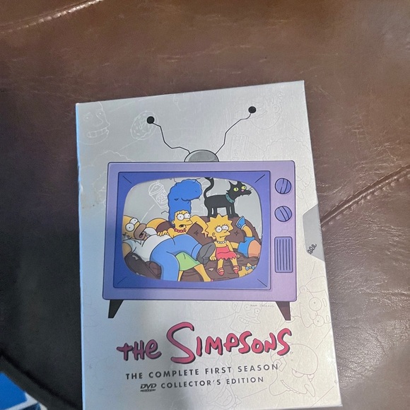 The Simpsons: The Complete First Season - Collector’s Edition DVD Set - Picture 1 of 5